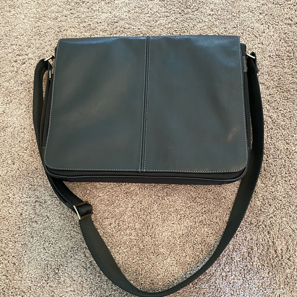 Leather satchel briefcase